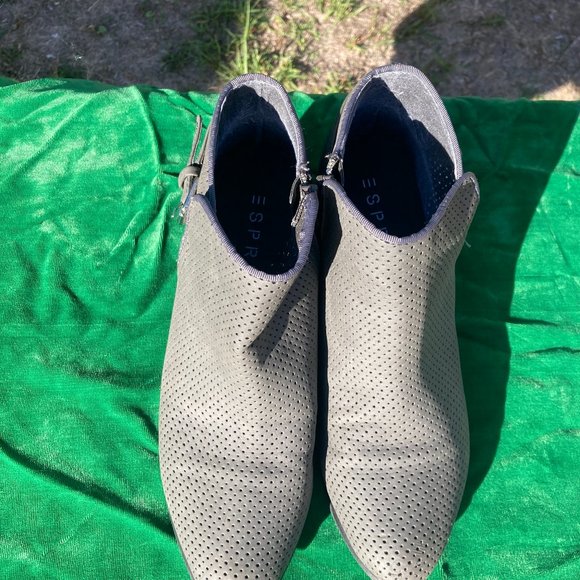 Grey ESPRIT Ankle Boots Booties Women's Size 7.5 Synthetic - Picture 2 of 6